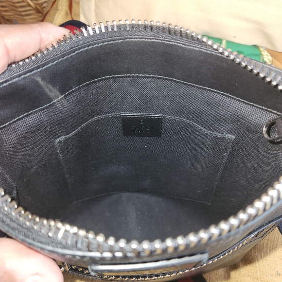 Gucci GG Messenger Bag - Picture 5 of 5
